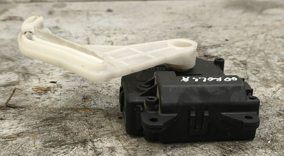 Toyota Corolla Verso E121 2006 Air heater flap actuator motor