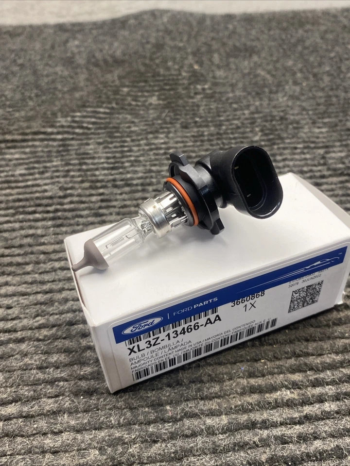 Faro antiniebla Ford OEM XL3Z-13466-AA Foto 4 de 4