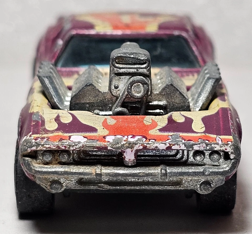 Hot Wheels Redlines Rodger Dodger, ciruela, 1974 Flying Colors, HK, base de metal Foto 2 de 4