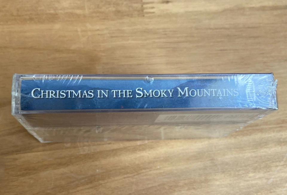 1996 Christmas In The Smoky Mountains  Cassette - New Sealed VTG Holiday Tape - Image 4 of 4