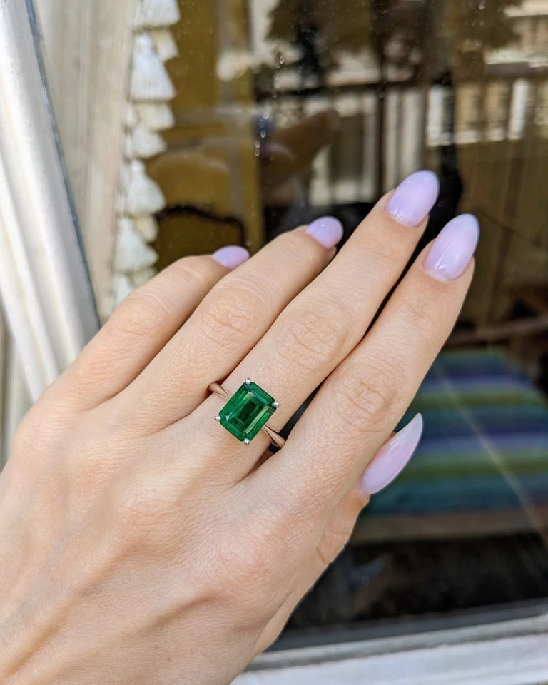 Anillo de boda solitario esmeralda natural corte esmeralda de 4,86 quilates platino 950 real Foto 2 de 4