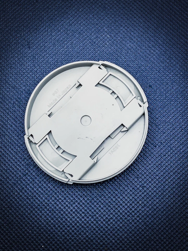 Super Rare Zeiss 67mm 67 lens cap 890572 White Makro-Planar T* 50mm f/2 & 100mm  - Image 3 of 4