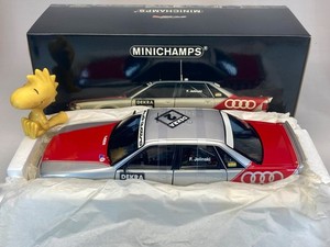 Triple9 1:18 Audi 100 C3 Police Année De Construction 1989 Vert Blanc T9 1800354