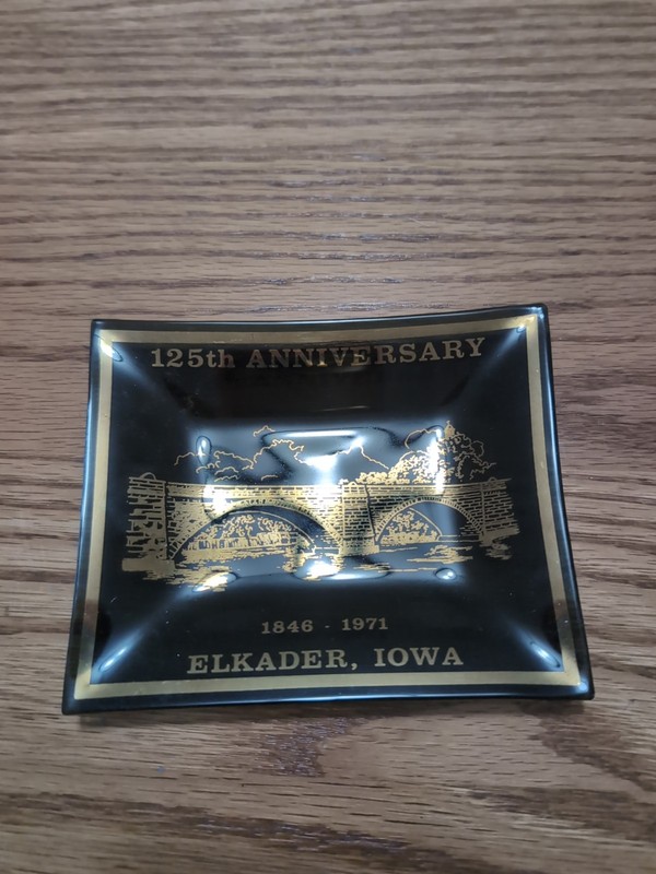 Elkader Iowa 125th Anniversary 1846-1971 Glass Tray 3.75" x 4.5"!