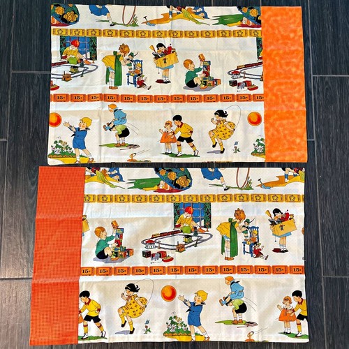 Punctuation American Jane Pattern Sandy Klop Pillowcases Rare VTG  Children 