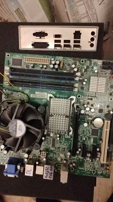 Intel Desktop Board E210882 + 3 x 1GB DDR2 RAM + Intel Core 2,6 Ghz