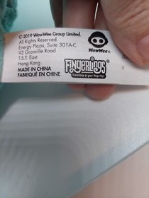 USED Fingerlings HUGS Nikki (Blue Glitter) Interactive Plush Narwhal WowWee