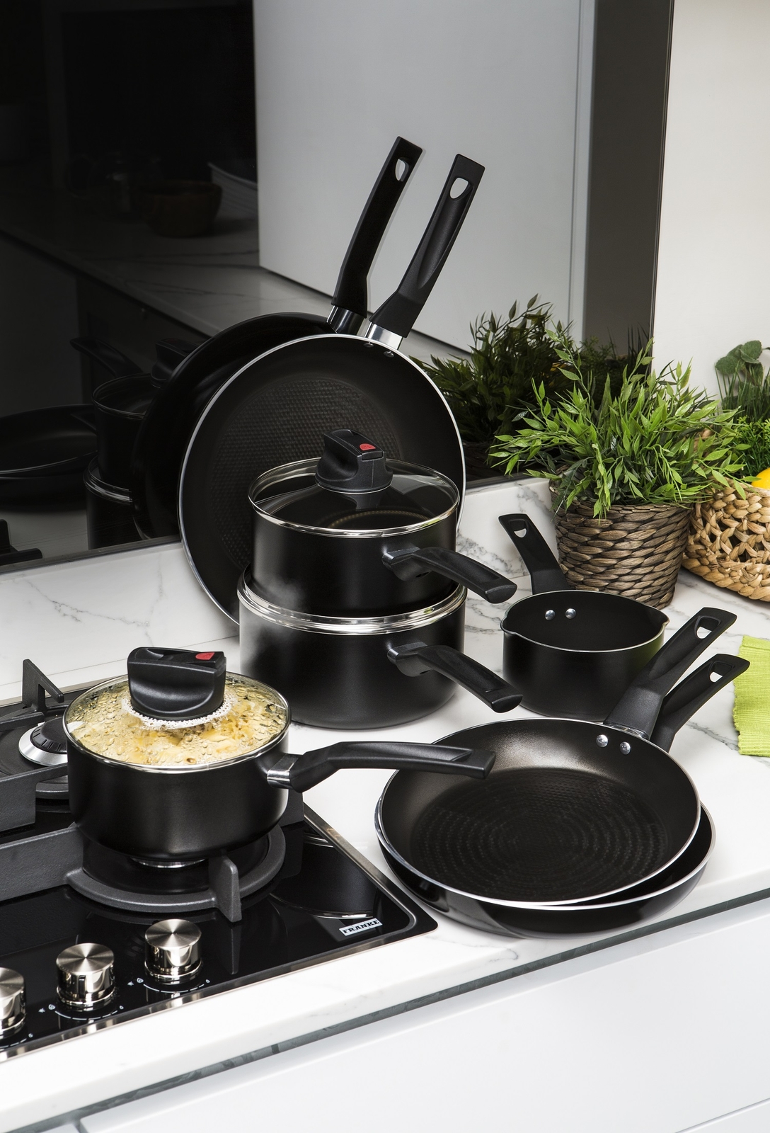 Prestige Safecook Cookware Gift Set in Black Saucepans & Fry Pans