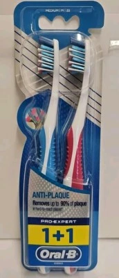 ORAL-B oral b pro expert cross action Medium toothburshes x 2 or x4 toothbrushes