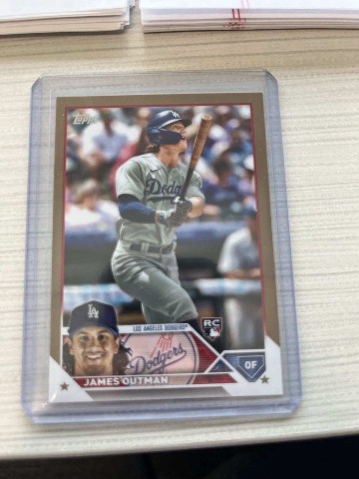 2023 Topps Series 2 Gold Paper /2023 Los Angeles Dodgers James Outman #395 RC