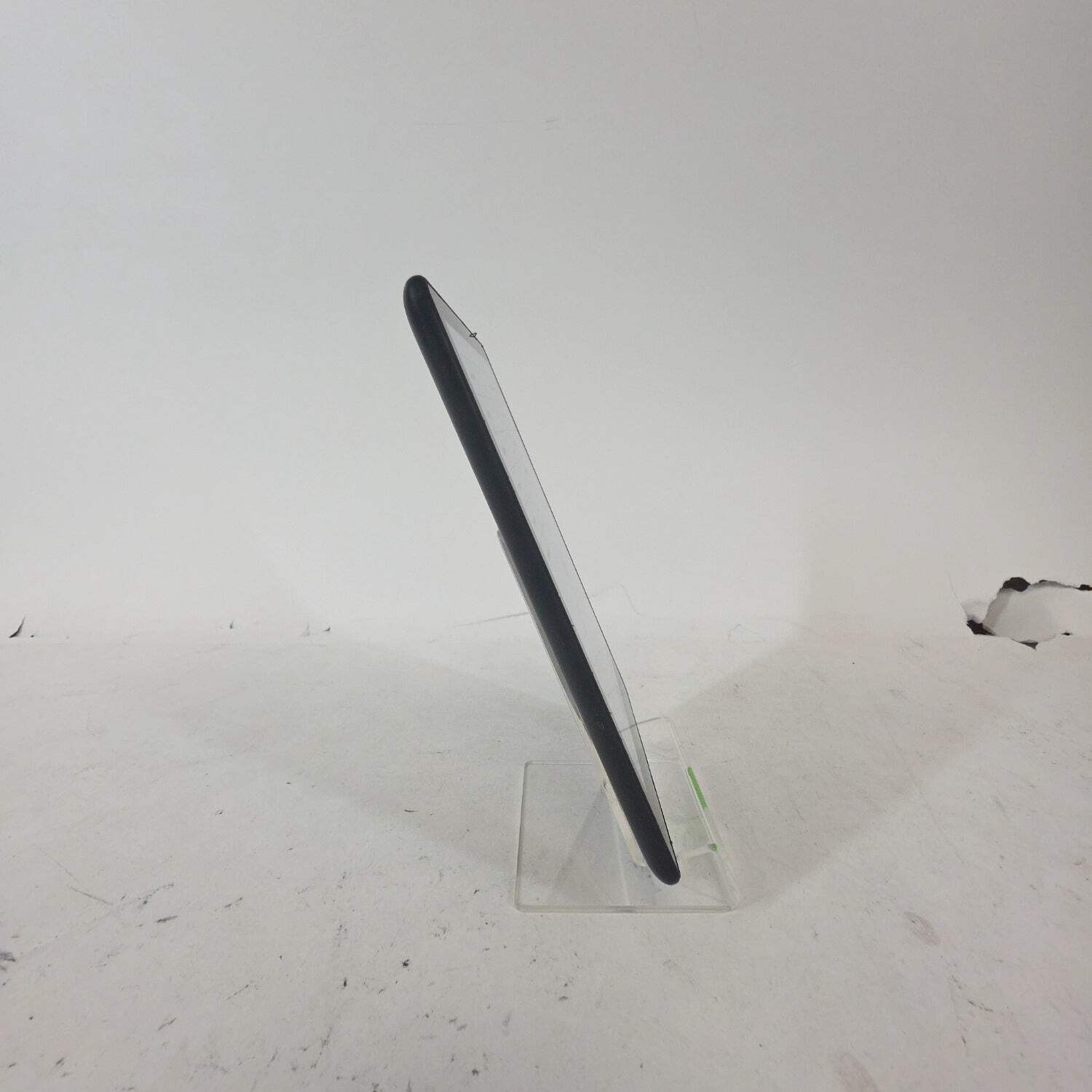 WiFi Only Amazon Kindle Paperwhite 11th Gen 16GB B09TMN58KL Writing on Back