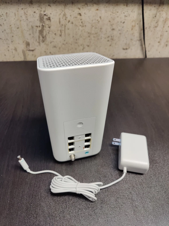Comcast Xfinity XB7-CM GIGABIT Modem WiFi Router with Power Cord Works Great - Image 3 of 4
