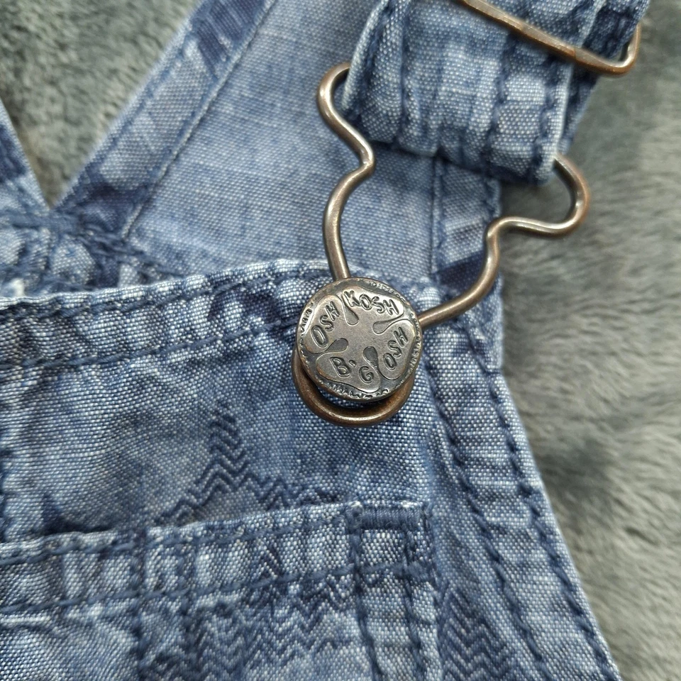 Pantalones Cortos OshKosh B'gosh Niños 24M Azul Denim Estampado de Tiburón Chaleco Entrepierna a Presión Foto 3 de 4