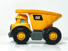 CAT Remote Control Dump Truck   Construction Toy w/ Controller Pre-Owned 