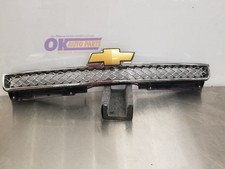13 2013 Chevy Avalanche 1500 Ltz Upper Grille Chrome With Chevy Bowtie
