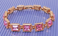 Vintage Swarovski Swan Pink Crystal Gold tone...