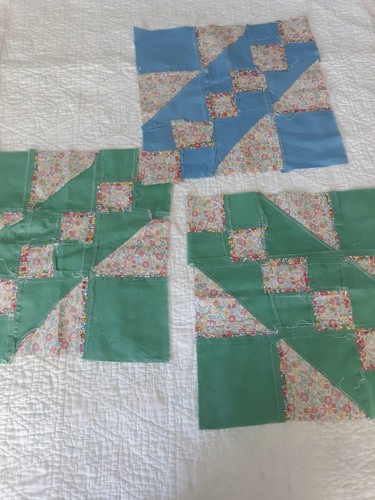 Set of 3 Vintage Large Quilt Blocks Squares Size 12 x 12"in Floral Fabric - Picture 12 of 12