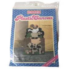 DISTLEFINK DESIGNS Plastic Canvas Brementown Musicians Doorstop 7 x 10 NEW 75523