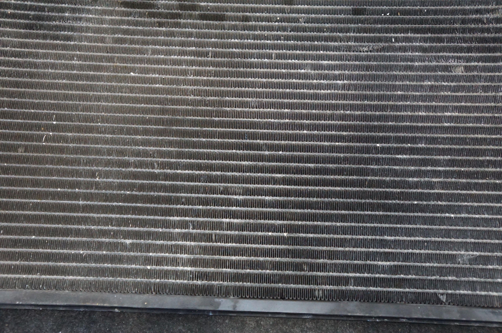 AC Condenser OEM 3W0820411D Bentley Continental Gt Flying Spur 03-12