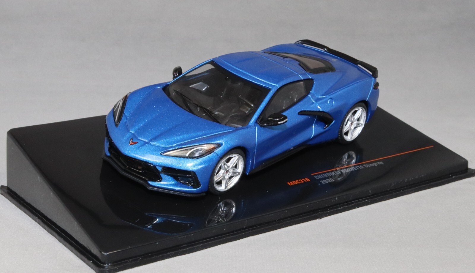 IXO Chevrolet Corvette C8 Stingray in Blue Metallic 2020 MOC316 1/43 NEW