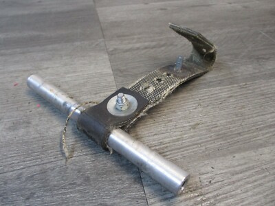 93 1993 Polaris  XLT Indy Snowmobile Sled Suspension Strap Bar Mount