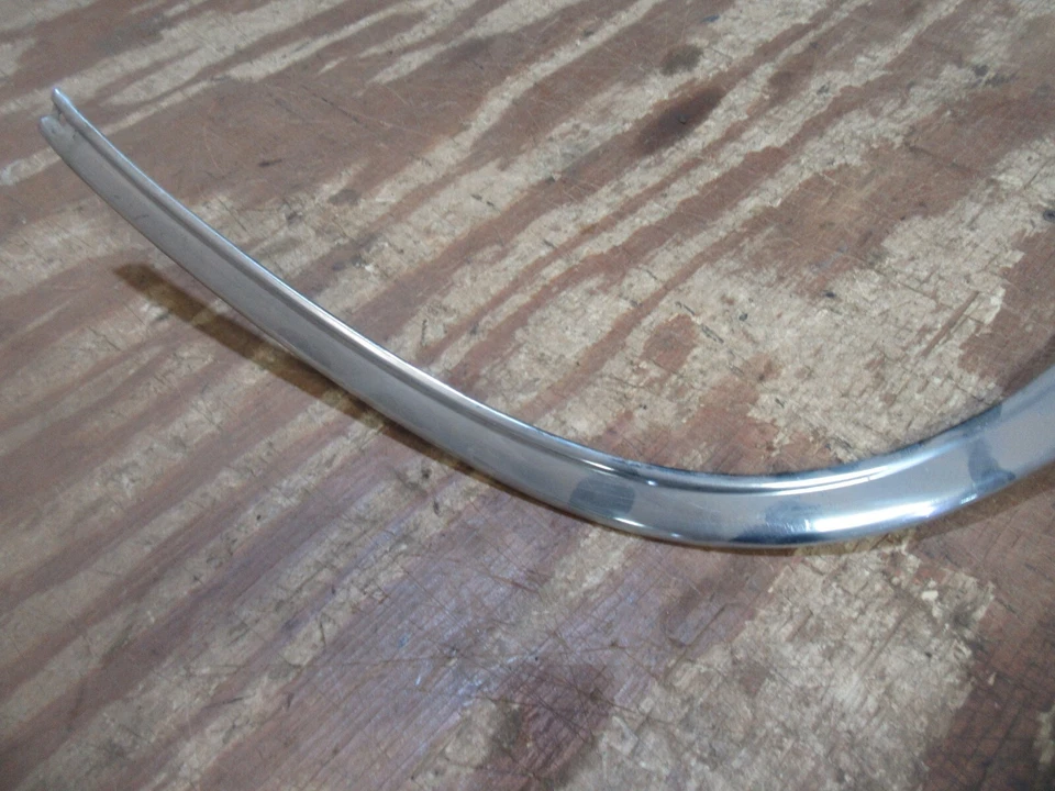 Cadillac Deville 1956 2 puertas techo rígido exterior línea de cinturón trasero moldura conductor Foto 2 de 4