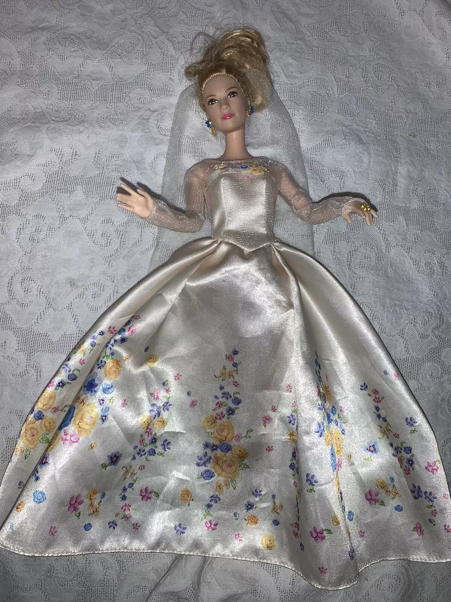 Cinderella lily clearance james wedding dress