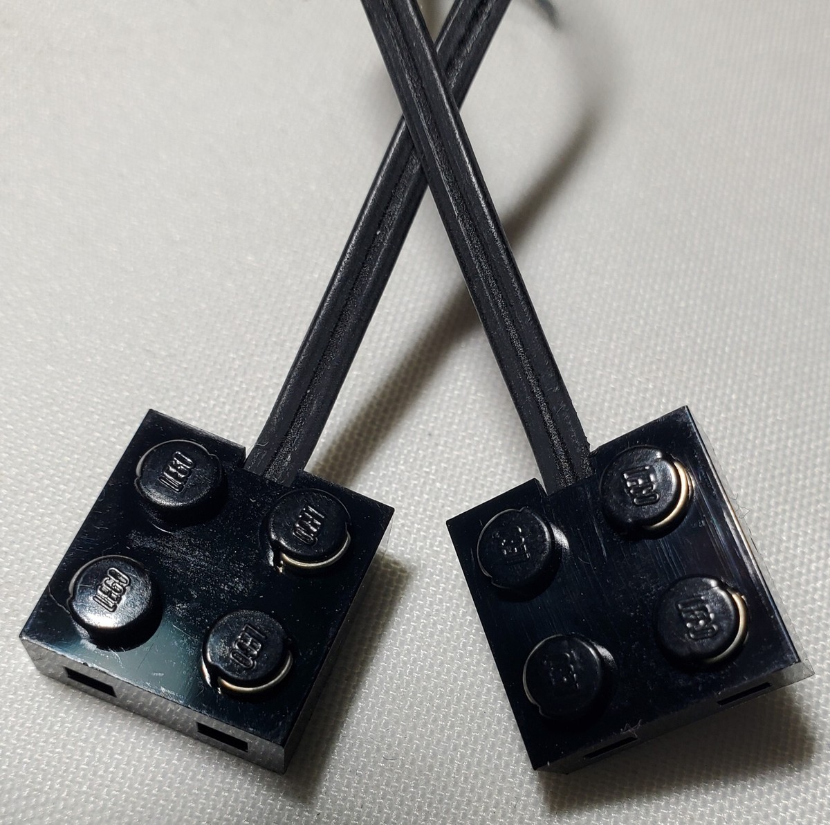 Lego 5306bc164 Electric Wire with Brick 2x2x⅔ Ends 164L (51