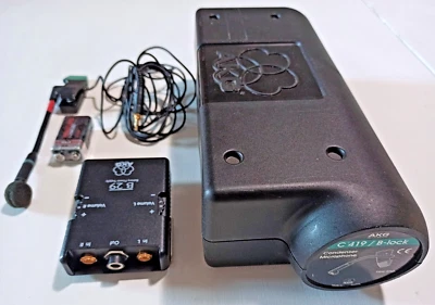 AKG C419 et B29 : microphone (micro-cravate) et alimentation fantôme 2 entrées - Photo 1/2