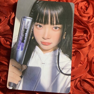 EUNCHAE LE SSERAFIM FEAR NOT Edition Celeb K-pop Girl Photo Card Hoodie White