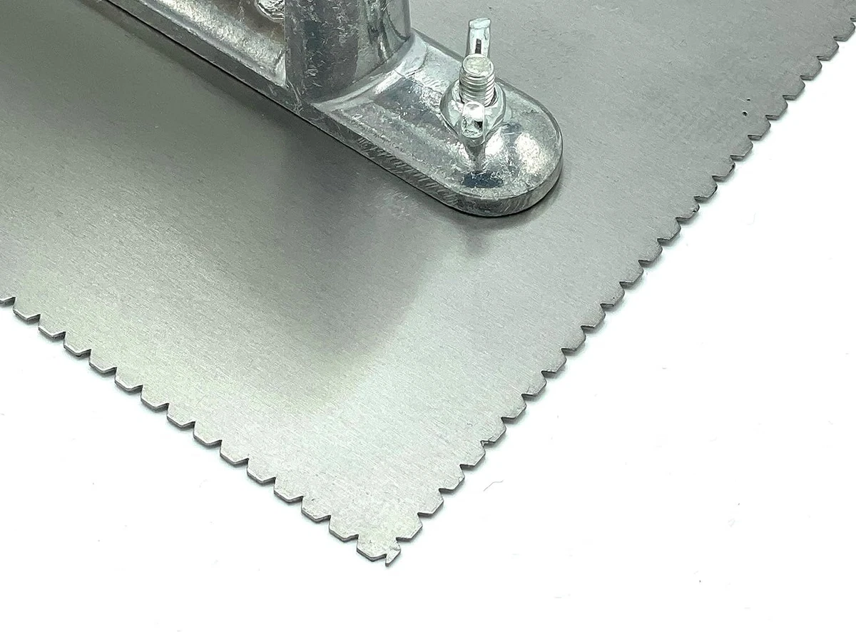 1.5 mm notched trowel deals