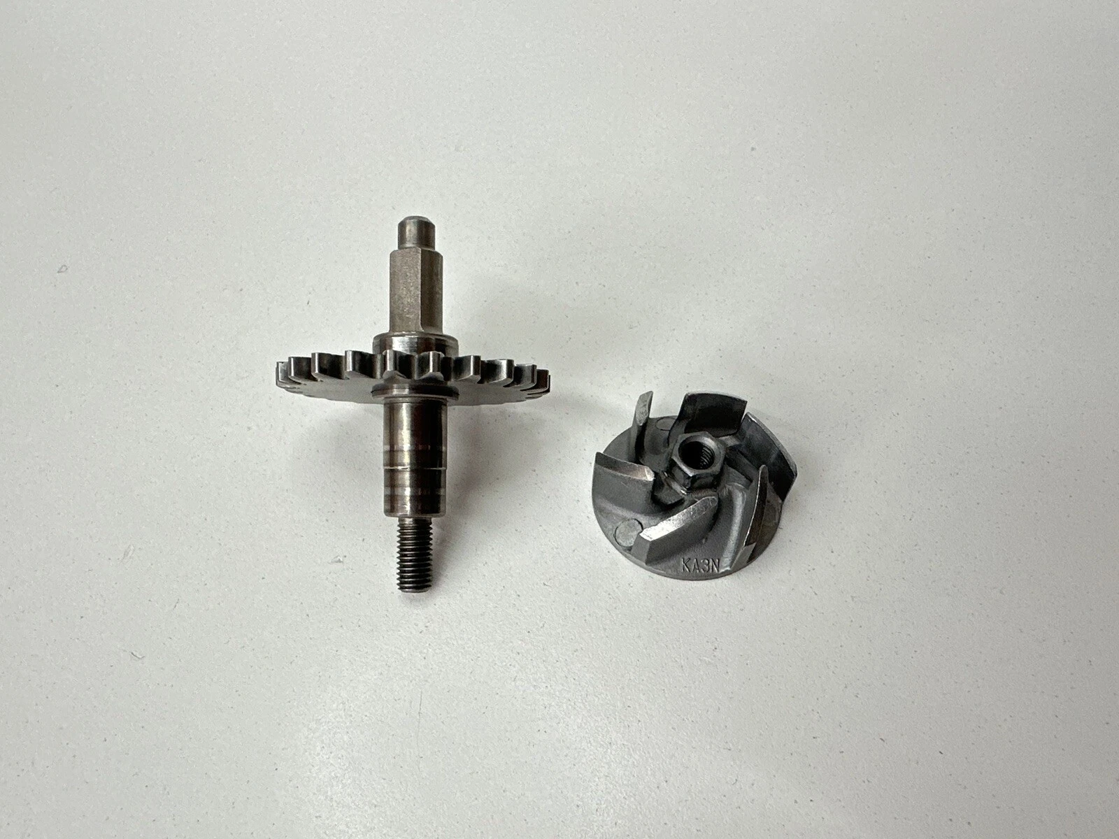 #3 OEM 97-07 HONDA CR 125 CR125 CR125R WATER PUMP SHAFT GEAR & IMPELLER ASSY