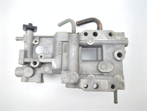 GM 15634611 Genuine OEM C10 V20 R30 K3500 V2500 Engine Fuel Filter Base Bracket - Picture 4 of 4
