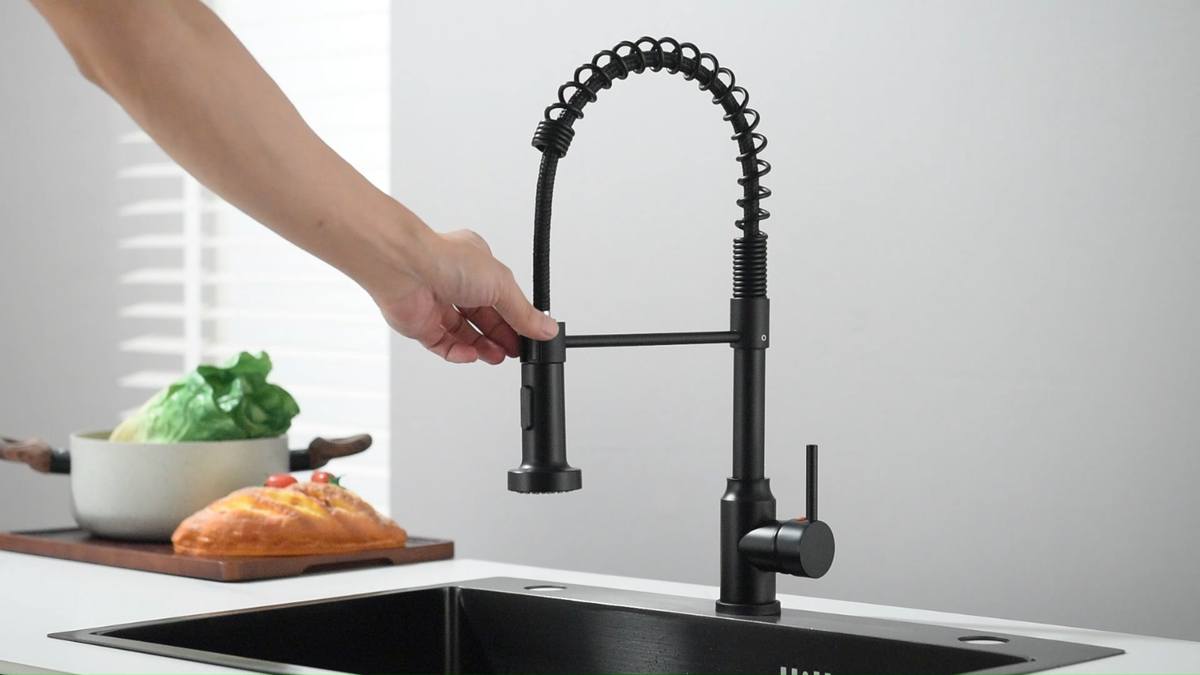 Black Single Hole Pull Out Kitchen Mixer Faucet Sink Tap Constant