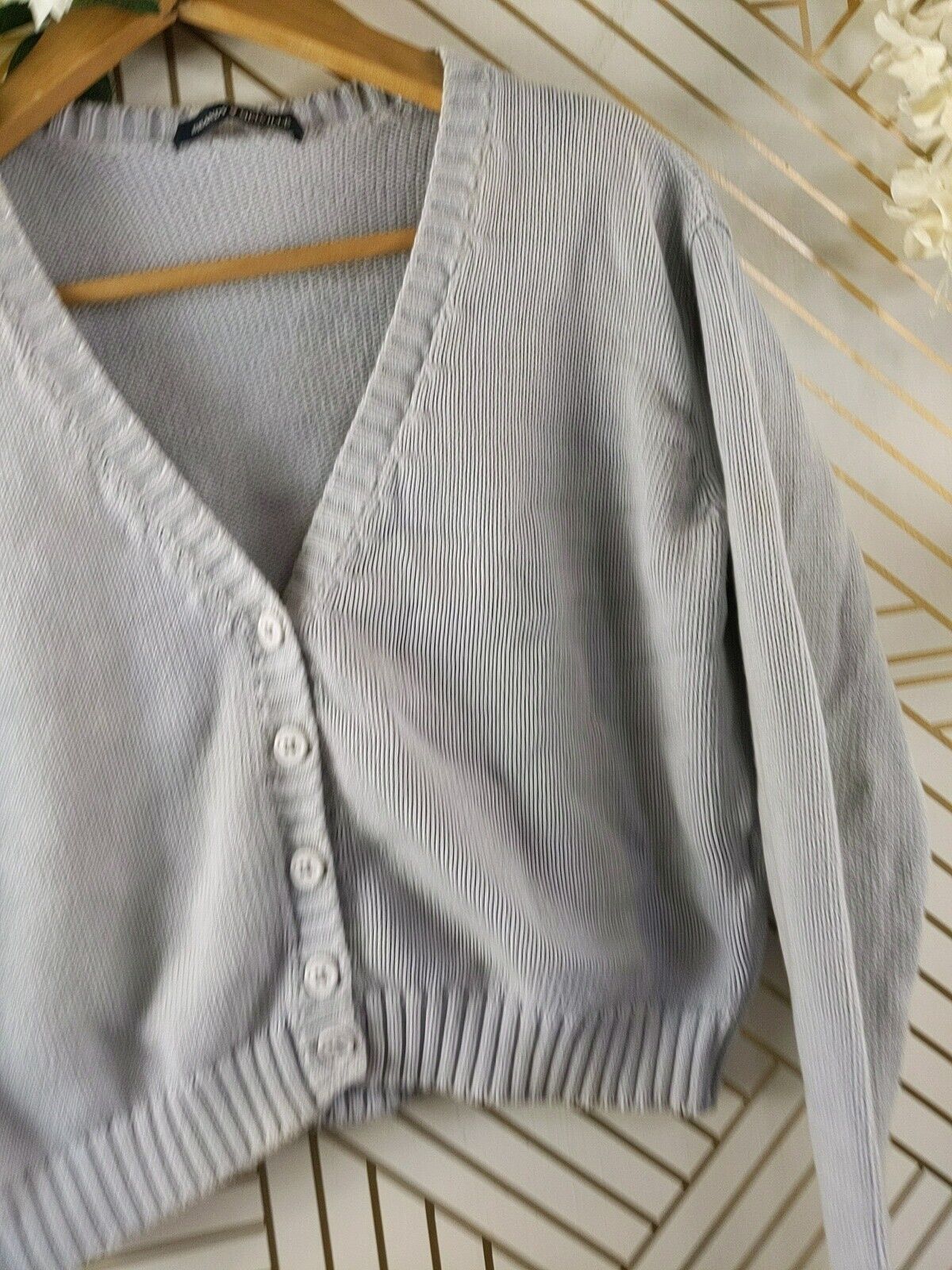 Picture 4 of 12