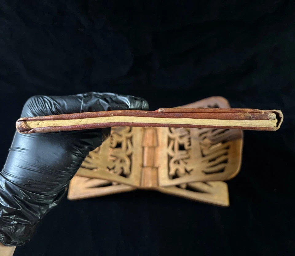 Rare Islamic Handwritten Quran Manuscript Book 67 Pages Maghribi Leather Binding - Image 4 of 4