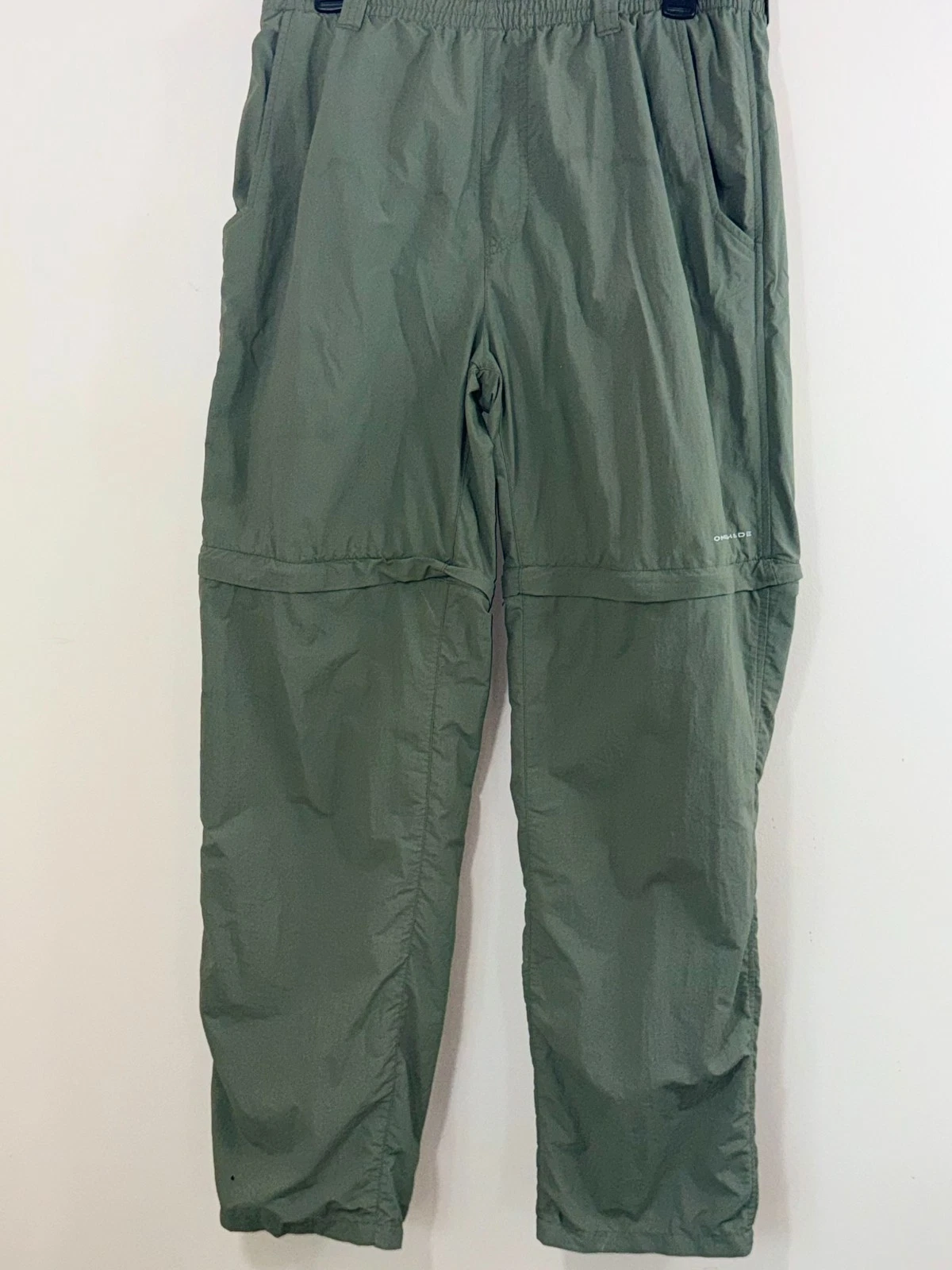 Columbia Silver Ridge Convertible Hiking Pants Mens M 32x30 Green Omni Shade Zip
Opens in a new wind