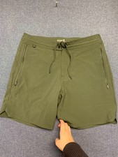 ROARK Men's Shorts Size 33 Green Adventure Travel Zip Pockets Cotton Blend