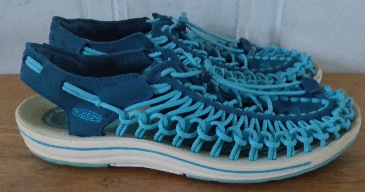 KEEN Uneek Turquoise Woven Bungee Cord Water Women's Sandals. Sz
