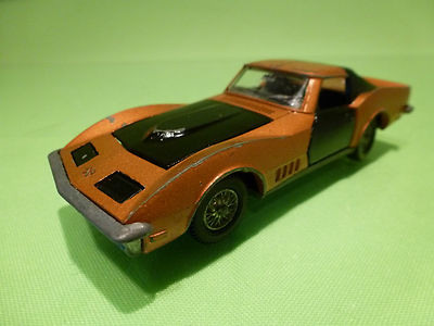 DINKY TOYS 221 CHEVROLET CORVETTE - COPPER + BLACK 1:43 - GOOD - 484