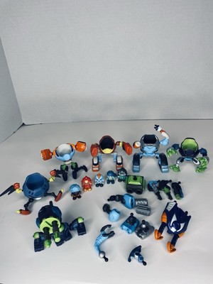 Ready 2 Robot Interchangeable Vinyl Figures 51 piece pilots and accessories used