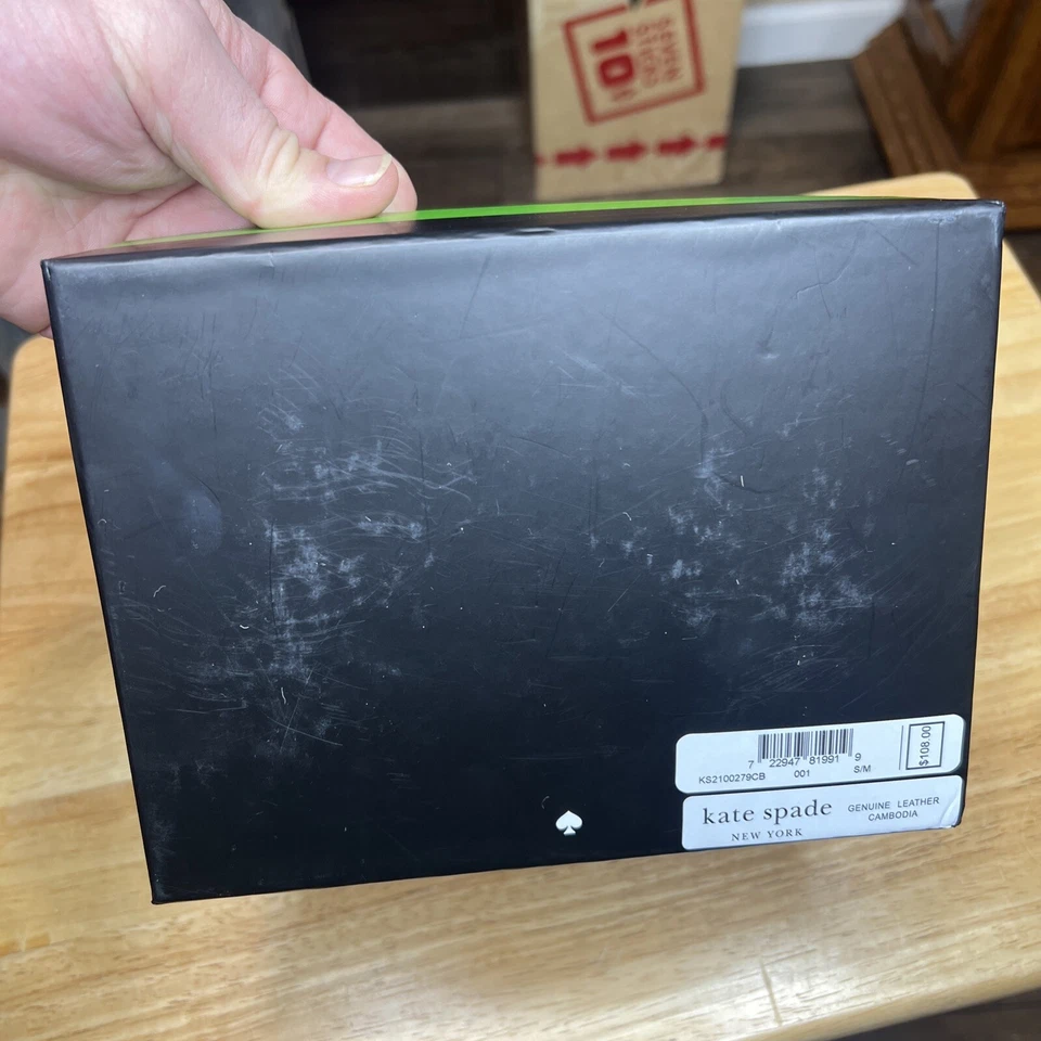 Bolso Cinturón Kate Spade Arco Negro Cuero Genuino Logo Para Mujer S/M Nuevo en Caja Precio de venta sugerido por el fabricante $108 Foto 4 de 4