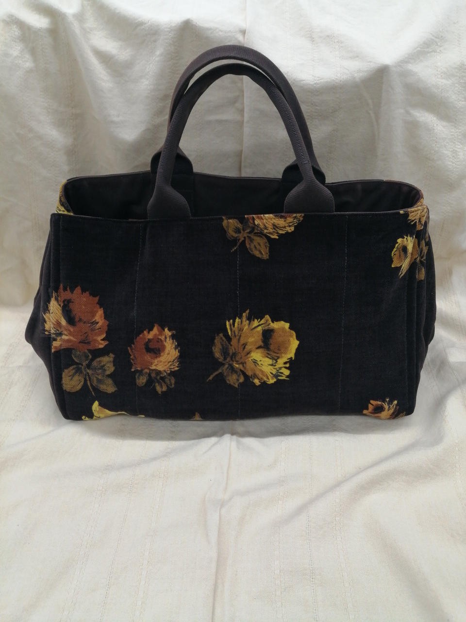 Prada Leather Tote Bag for Women Stylish Designer Handbag