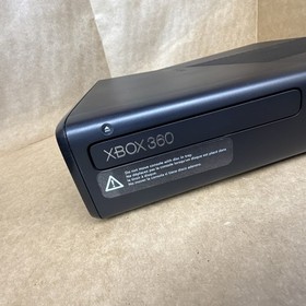 Microsoft Xbox 360 Slim 4GB  Console Base Bundle Controller Tested Matte Black