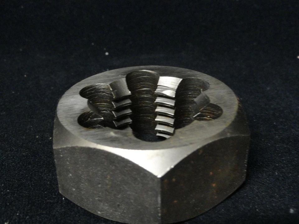 CAMPEÓN - TROQUEL HEXAGONAL ACERO CARBONO - TALLA 1-1/4 7 (1 1/4 - 7) - NUEVO EN CAJA  Foto 4 de 4