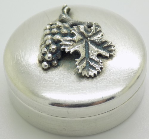 Vintage Italien Fait à la Main Véritable Argent Bouquet De Raisins Pilule Tabac - Photo 1 sur 12