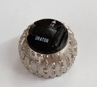 1x IBM GE982 Typen KUGELKOPF 10 ORATOR Schrift DEUTSCH GERMAN WIE NEU