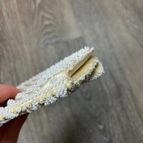 Vintage White Beaded Evening Clutch - Picture 4 of 9