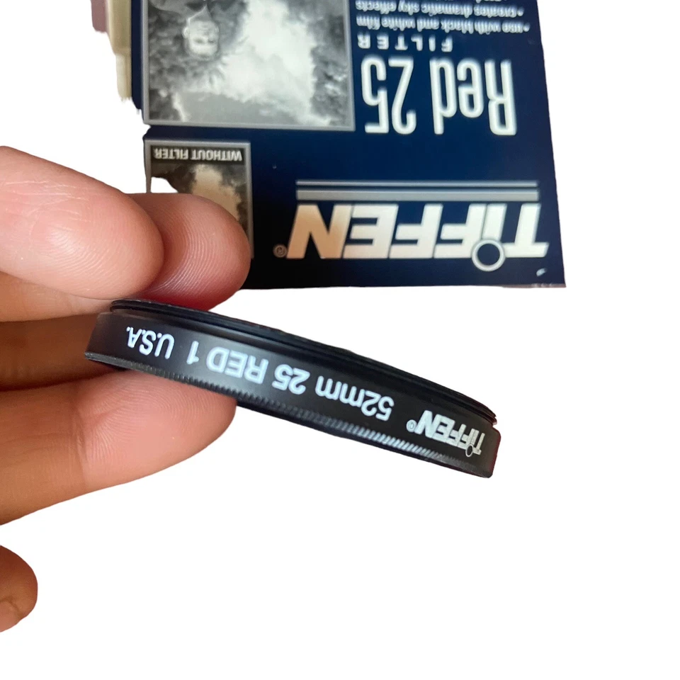 Tiffen Red 25 52 mm Filter In Case Made In USA Use W/ Black & White Film Booklet - Image 4 of 4