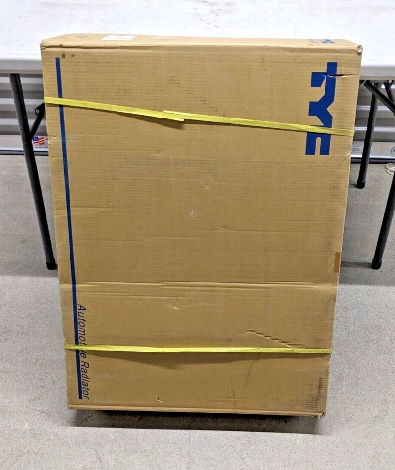 TYC 13141 Radiator For 2010-2011 Chevrolet Camaro NEW Foto 2 de 4